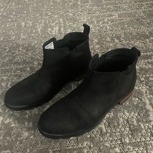 Sorel Emelie Chelsea Boots